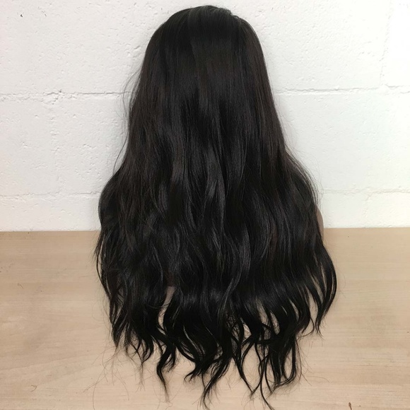 24" Black Wavy Lace Front Wig | BELLA - Picture 3 of 8